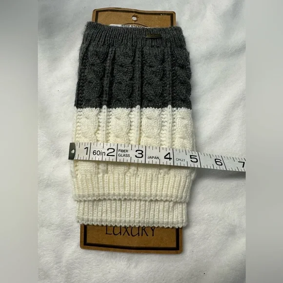 NWT CC Boot Toppers Gray & Cream Cable Knit - Picture 4 of 4